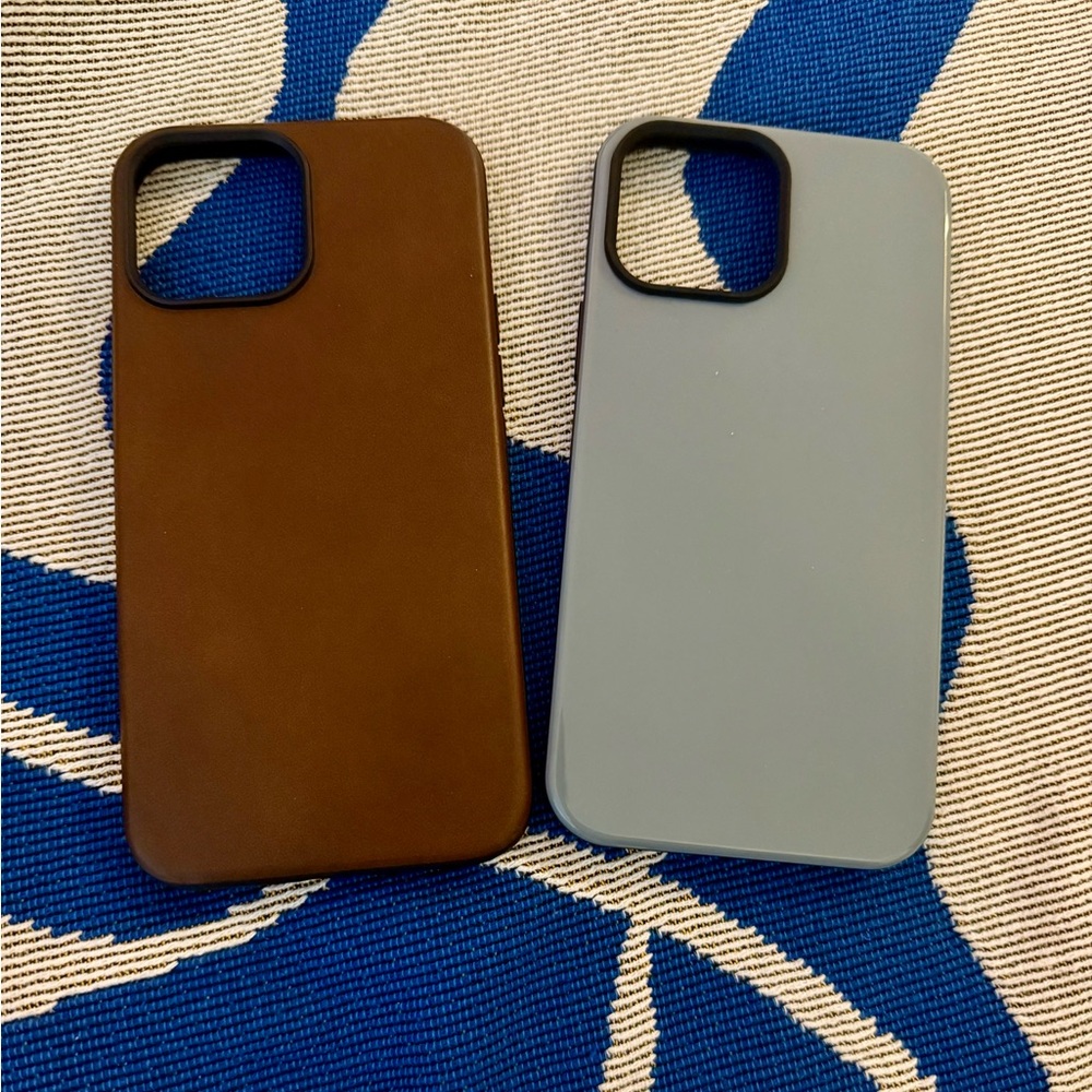 NWOT Nomad iPhone 13max Cases